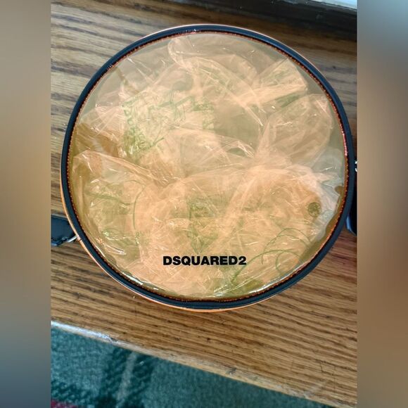 Dsquared2 authentic large PVC leather tote with multi color PVC zip pouches. - Picture 9 of 16